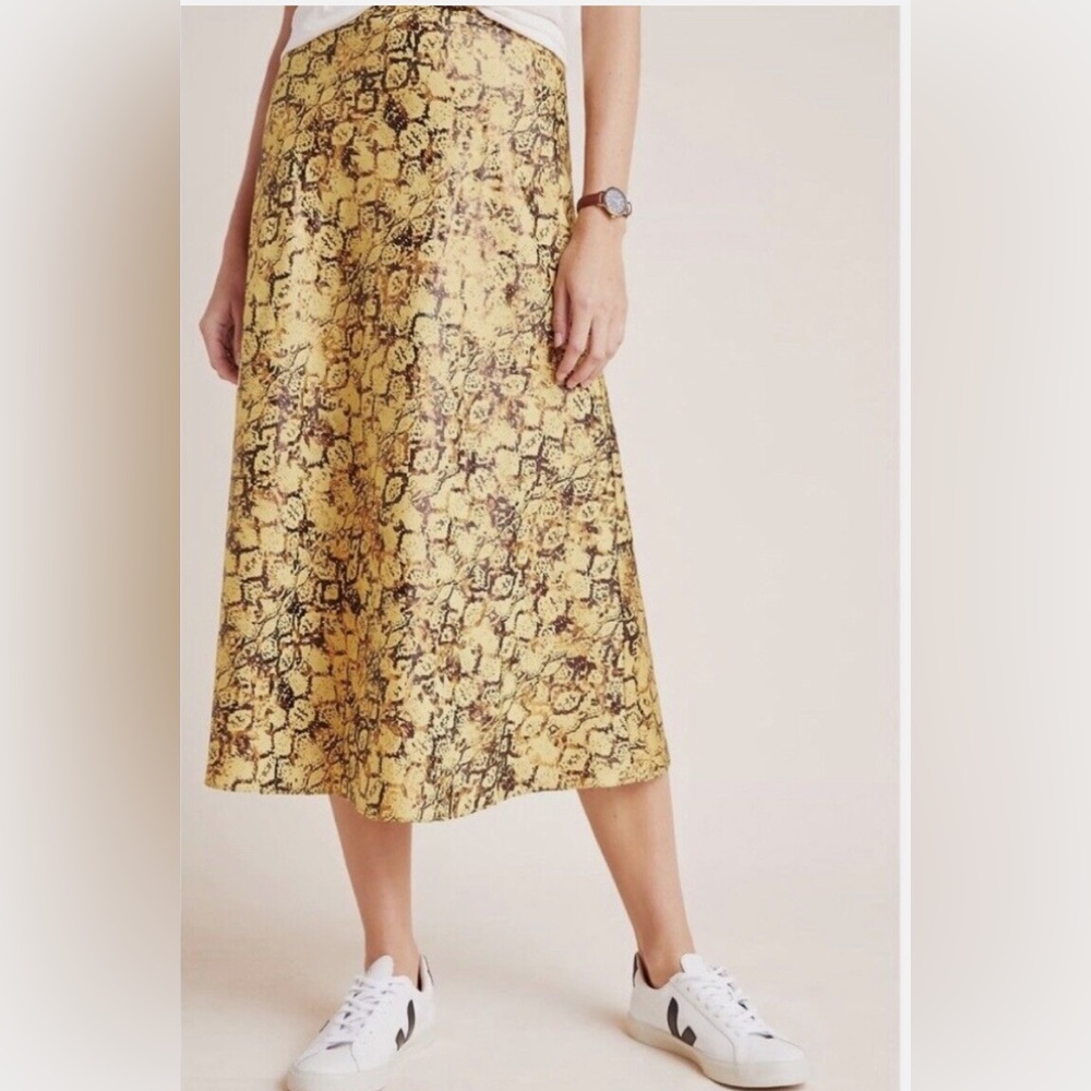 buy 1 get 1 free = or lesser price  Anthropologie  “snakeskin” patern Midi - Picture 2 of 8